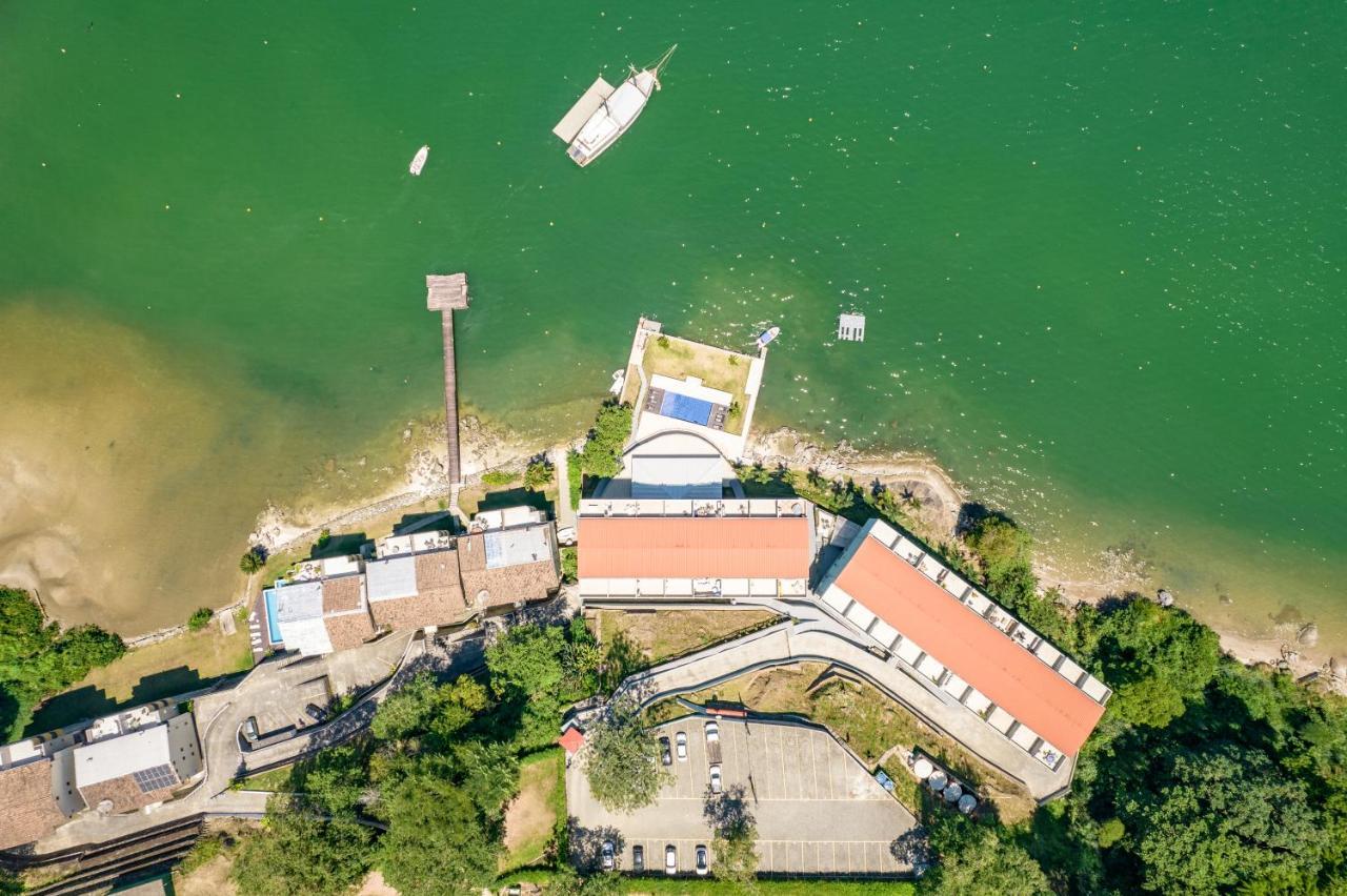 Com Vista O Paraiso!